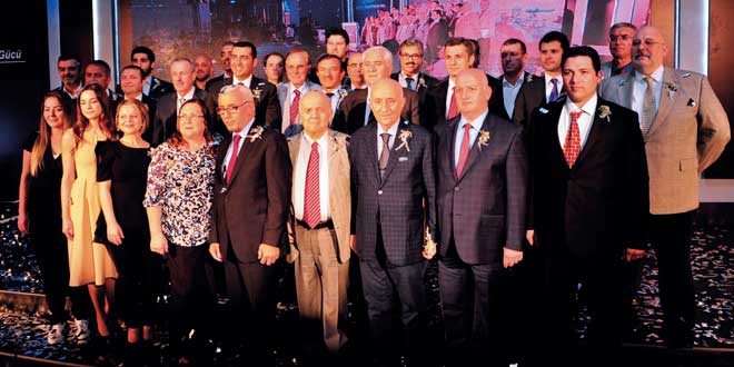 ​PAGEV Başkanı Yavuz Eroğlu 25. Yıl İftarında Müjdeyi Verdi